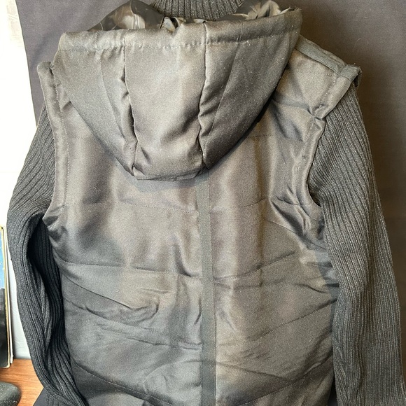 AMERICAN STITCH Jacket with Hoodie and Knit Sleeves. - Picture 10 of 11